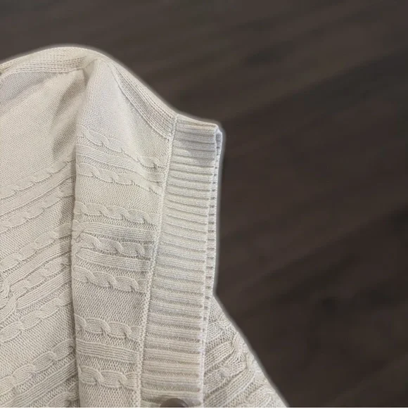 Banana Republic Women’s Size XS/Small Cable Knit Sweater Poncho Cream Beige EUC - Picture 10 of 11